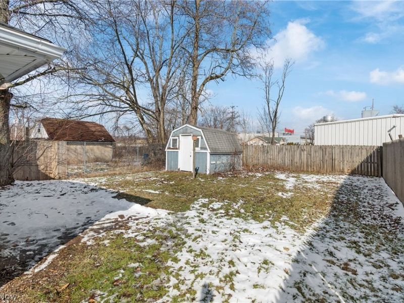 75 W Dartmore Avenue, Akron, OH 44301 Photo 29