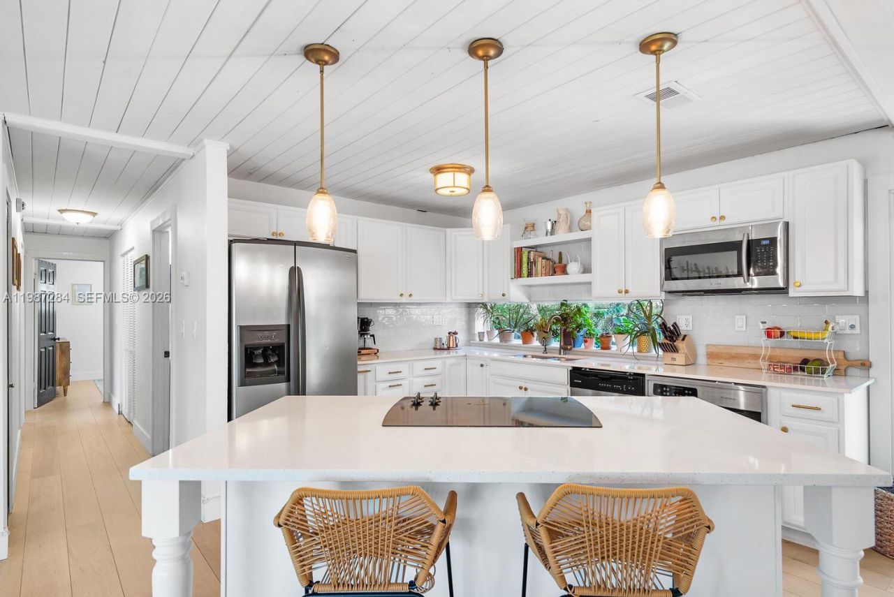 1724 SW 4th St, Fort Lauderdale, FL 33312 Photo