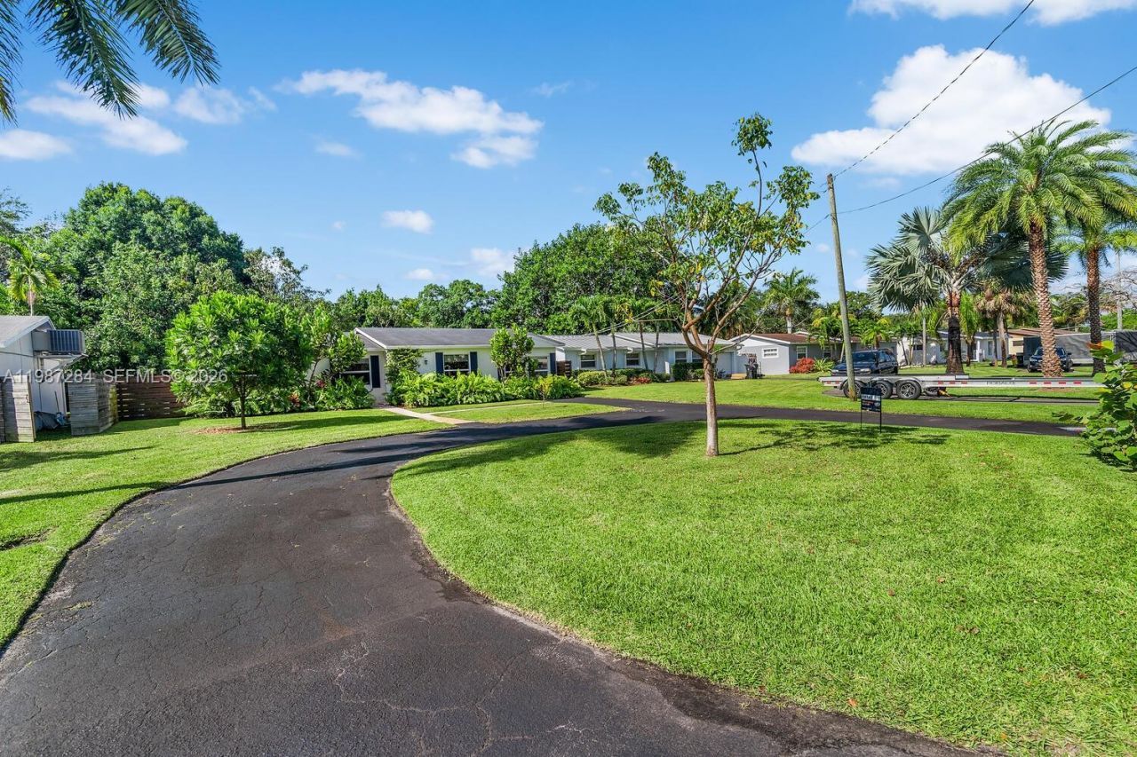 1724 SW 4th St, Fort Lauderdale, FL 33312 Photo