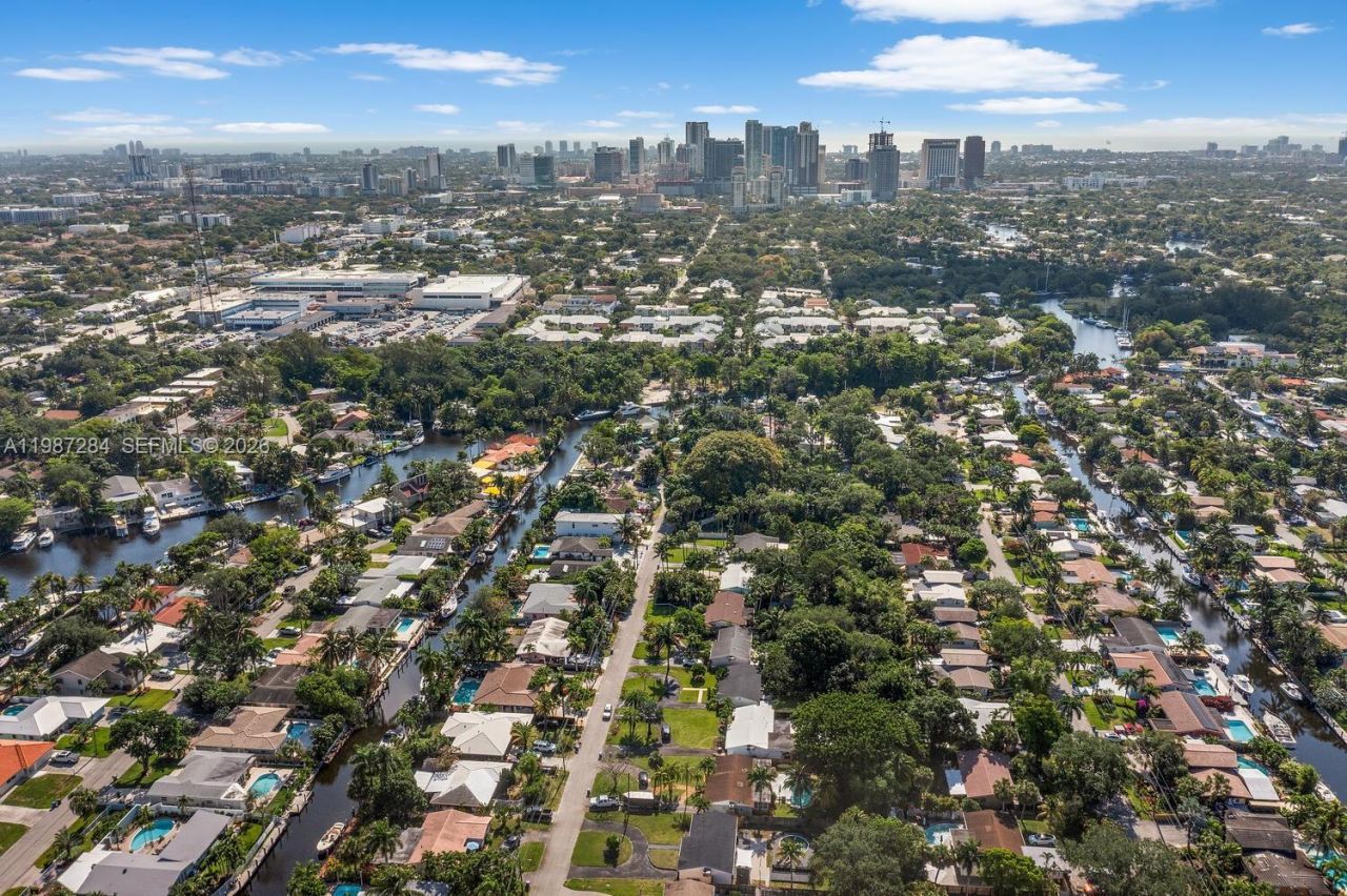 1724 SW 4th St, Fort Lauderdale, FL 33312 Photo