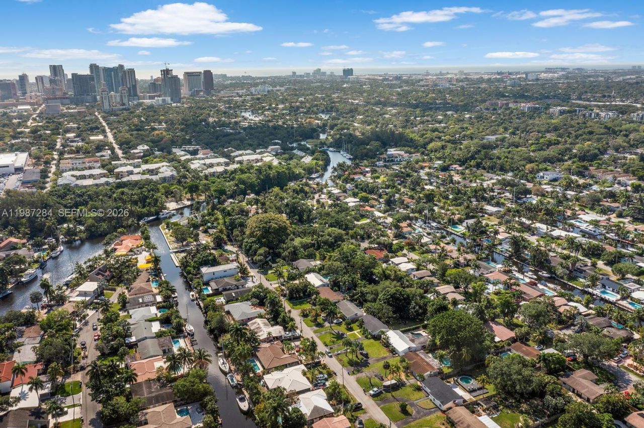 1724 SW 4th St, Fort Lauderdale, FL 33312 Photo