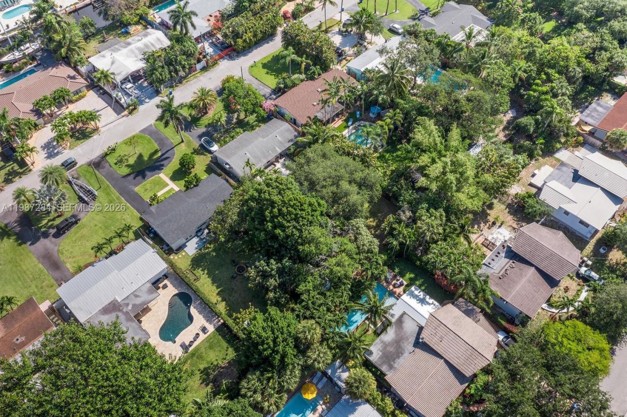 1724 SW 4th St, Fort Lauderdale, FL 33312 Photo