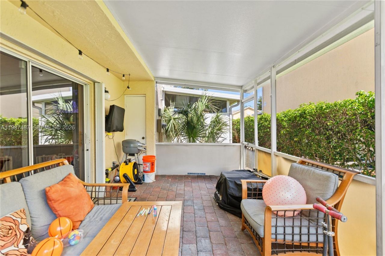 337 Waterside Dr, Unit 337, Hypoluxo, FL 33462 Photo