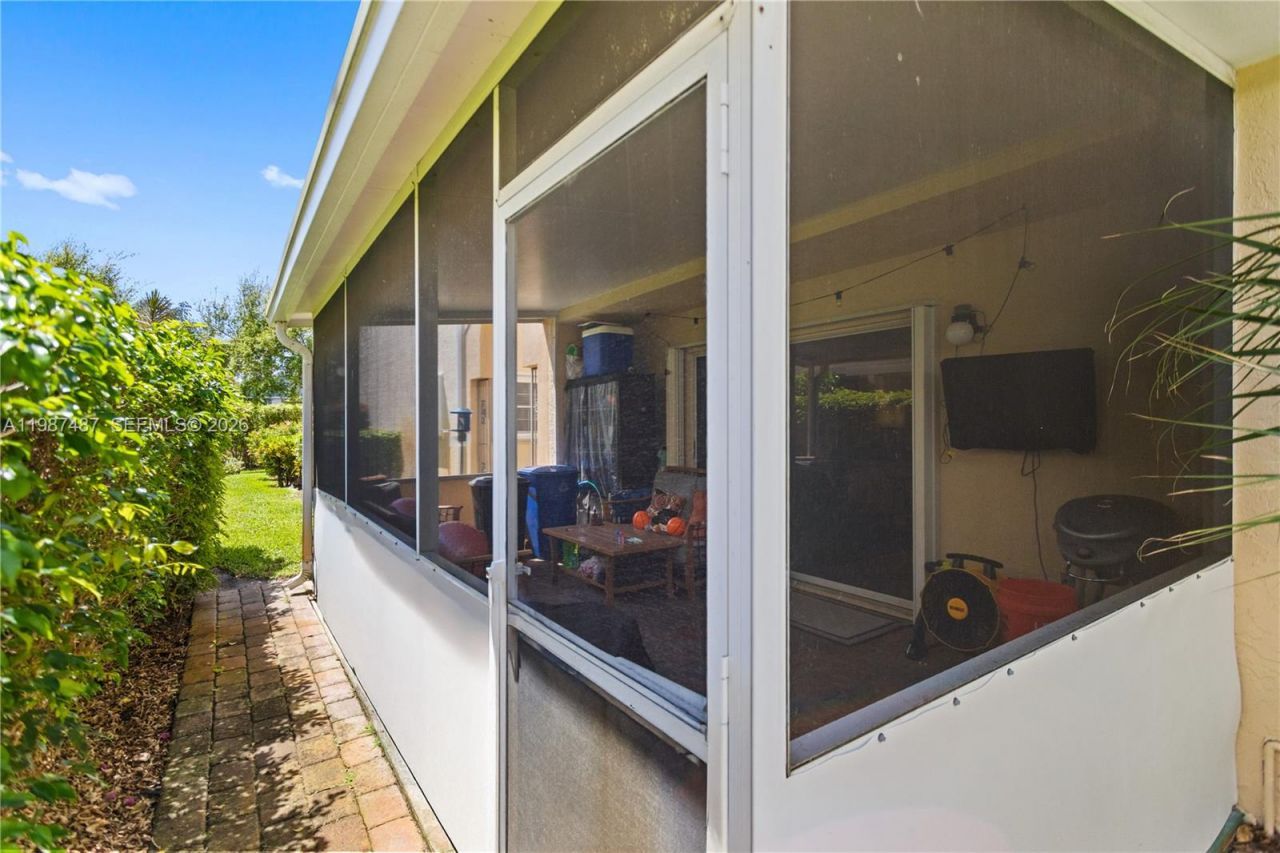 337 Waterside Dr, Unit 337, Hypoluxo, FL 33462 Photo