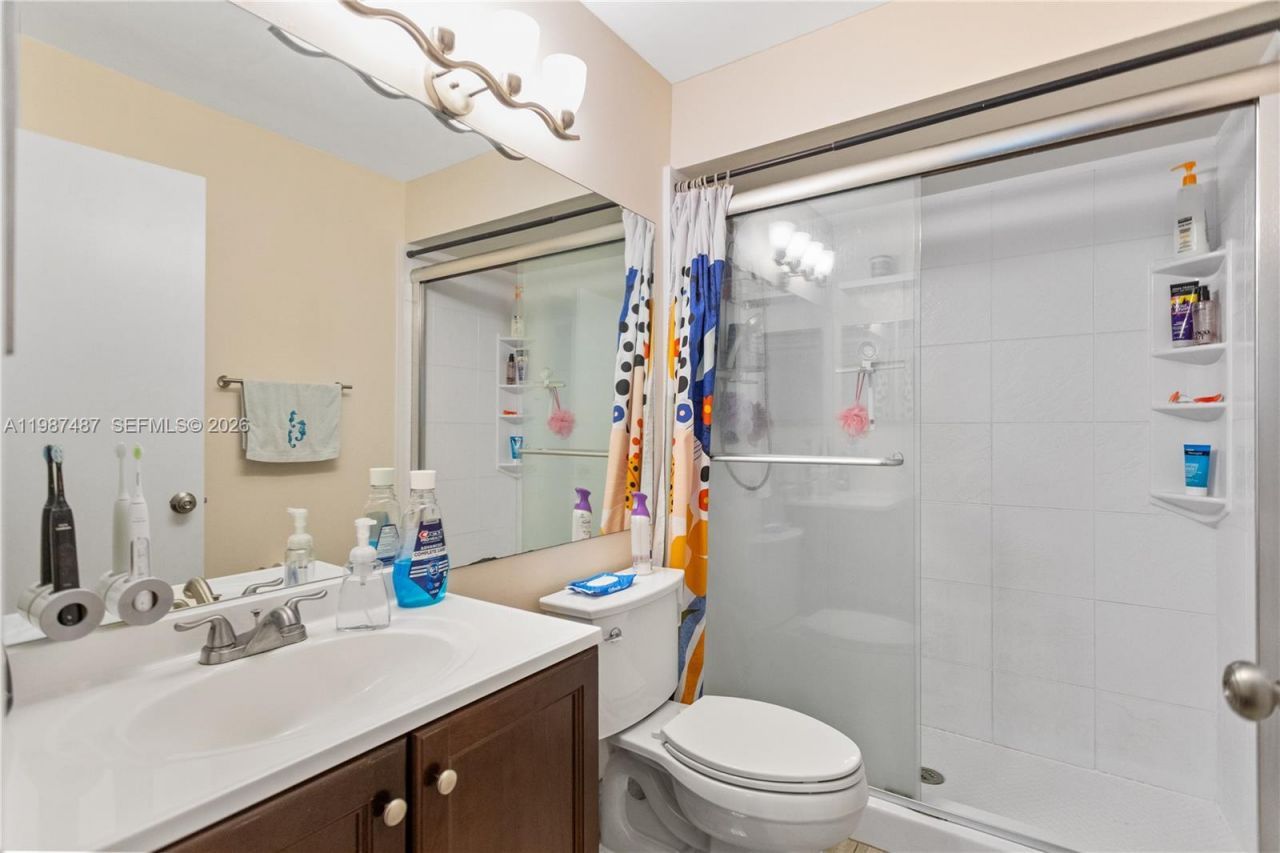 337 Waterside Dr, Unit 337, Hypoluxo, FL 33462 Photo