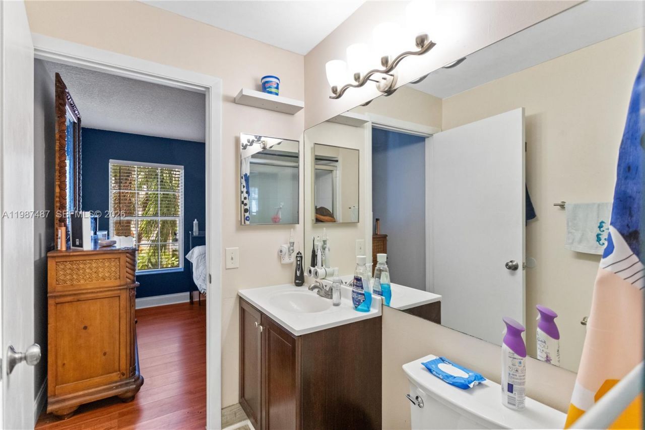 337 Waterside Dr, Unit 337, Hypoluxo, FL 33462 Photo