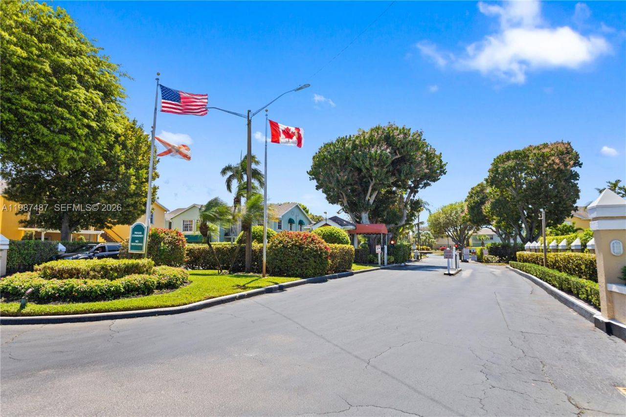 337 Waterside Dr, Unit 337, Hypoluxo, FL 33462 Photo