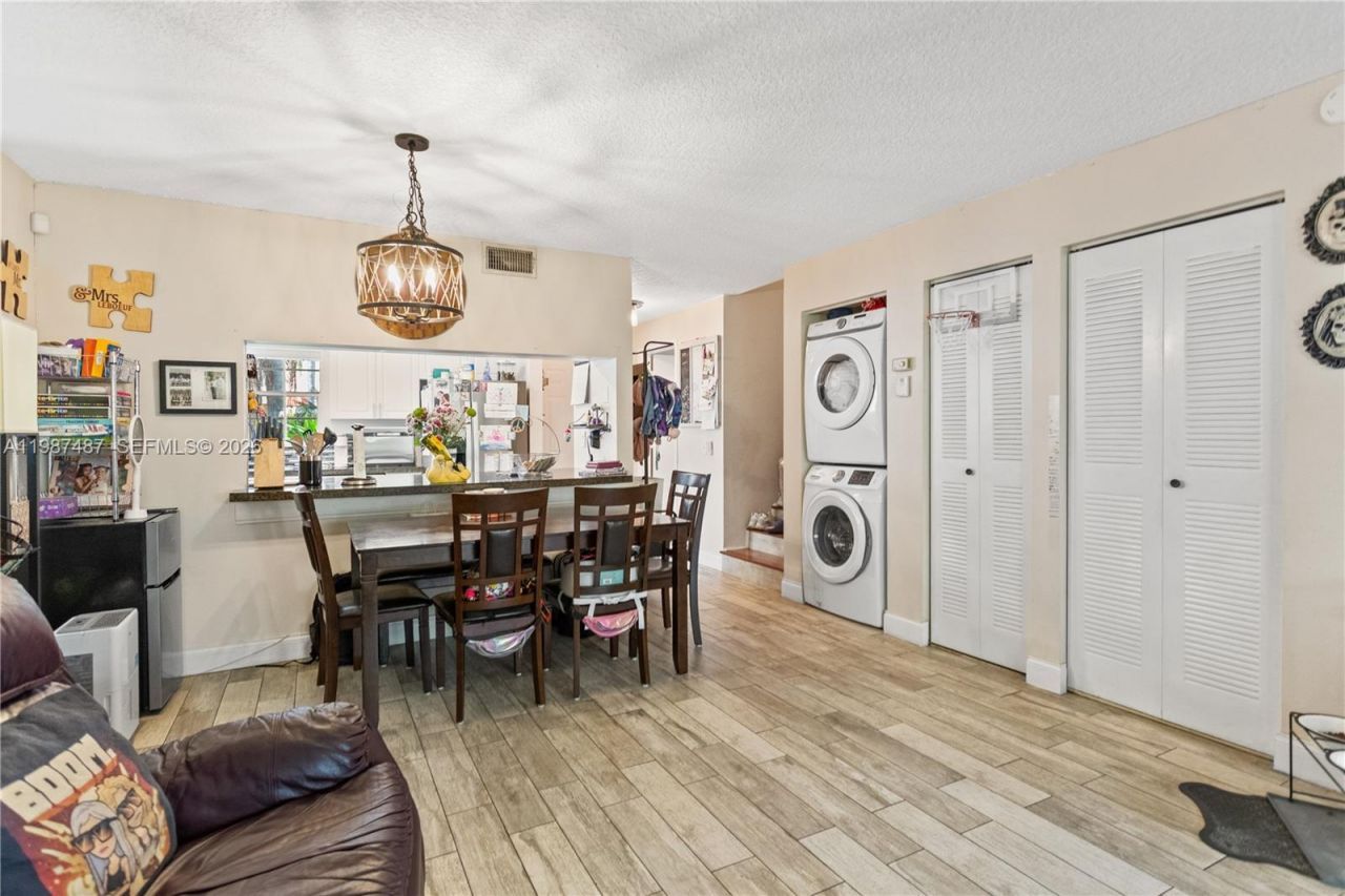 337 Waterside Dr, Unit 337, Hypoluxo, FL 33462 Photo