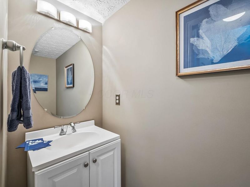 7265 Pueblo Court , Westerville, OH 43082 Photo 19