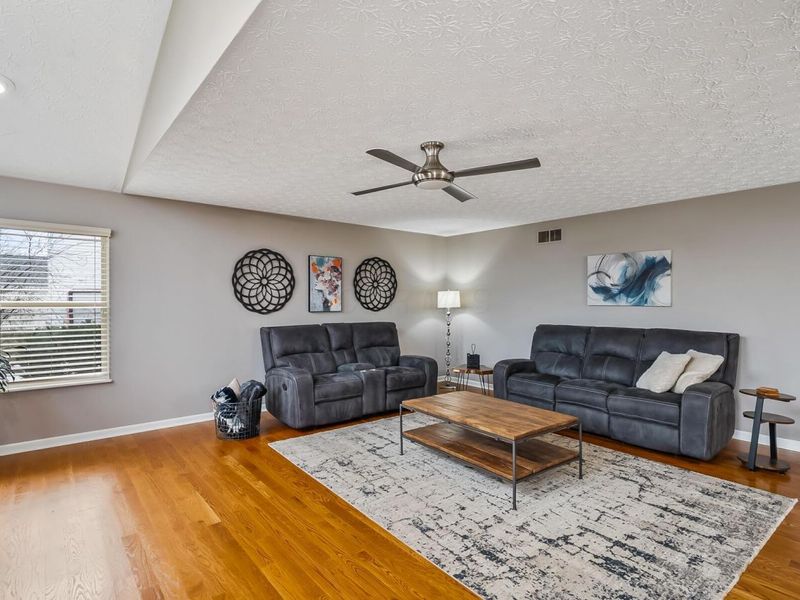 7265 Pueblo Court , Westerville, OH 43082 Photo 8