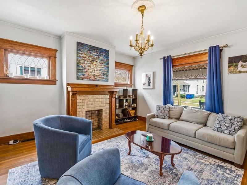 71 W Central Avenue , Delaware, OH 43015 Photo 10