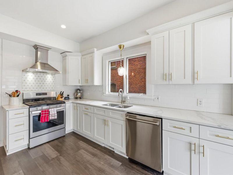 71 W Central Avenue , Delaware, OH 43015 Photo 12