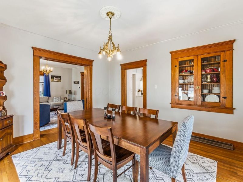 71 W Central Avenue , Delaware, OH 43015 Photo 19