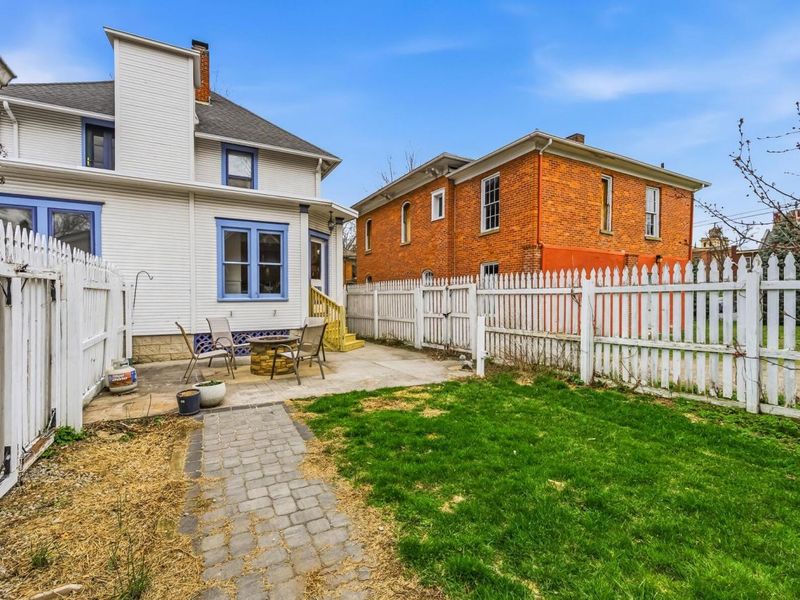 71 W Central Avenue , Delaware, OH 43015 Photo 22