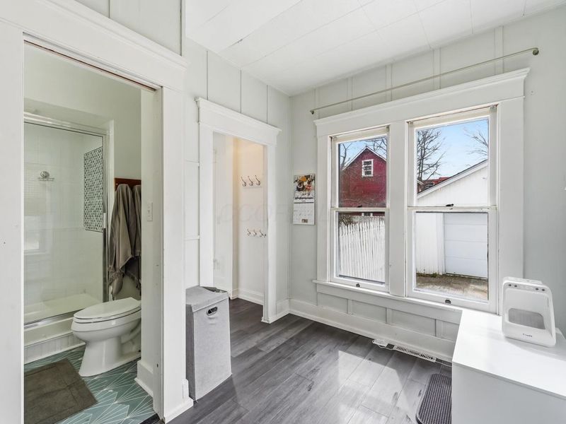 71 W Central Avenue , Delaware, OH 43015 Photo 23