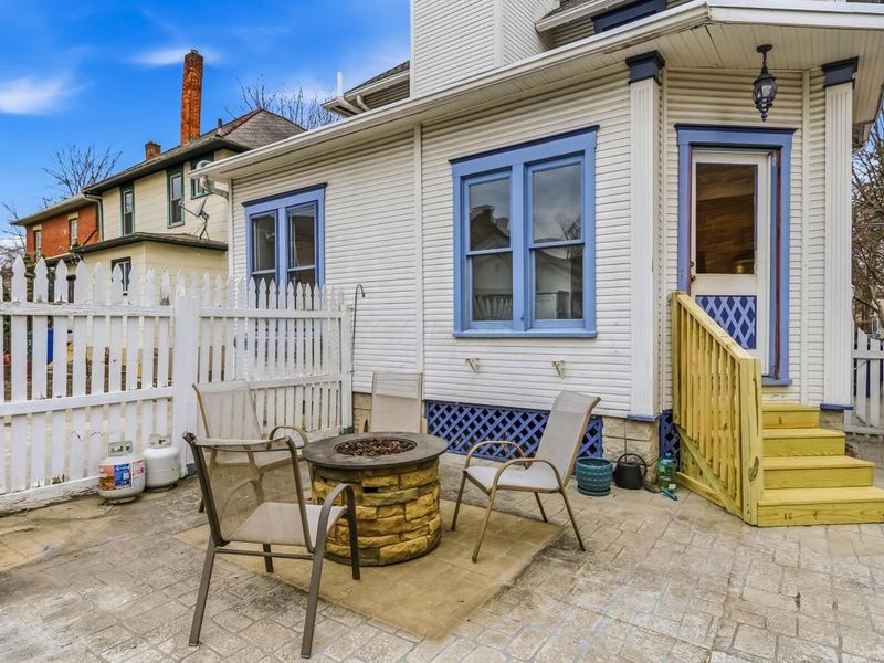 71 W Central Avenue , Delaware, OH 43015 Photo 24