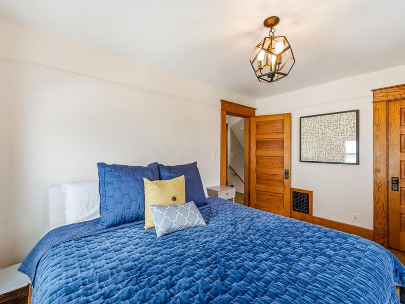 71 W Central Avenue , Delaware, OH 43015 Photo 30