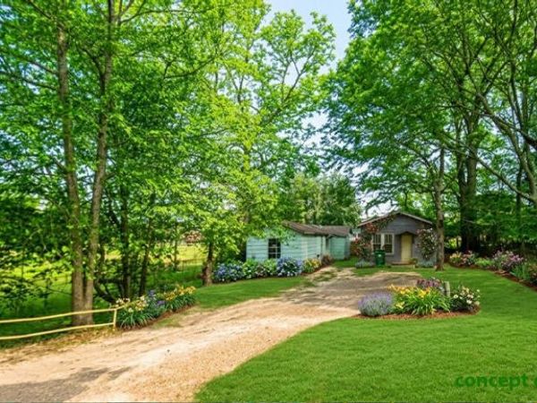 105 West St., Hattiesburg, MS 39401