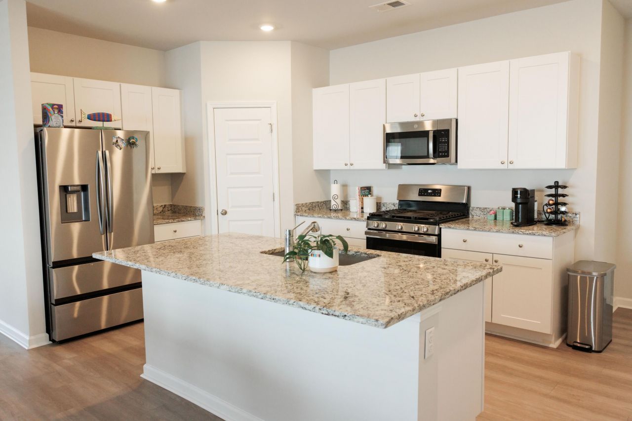 406 American Goldfinch Way Photo 6