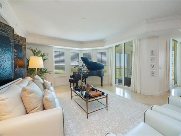 285 Grande WAY, Unit 706, NAPLES, FL 34110