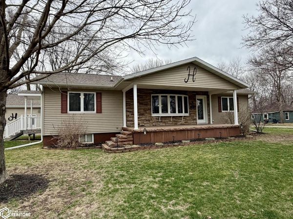 604 Marshall Street, Wapello, IA 52653
