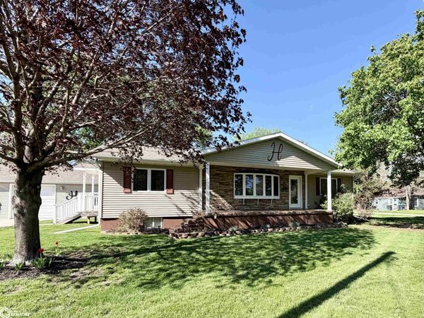 604 Marshall Street, Wapello, IA 52653