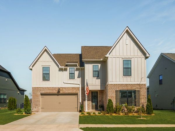 3476 Burgate Trl, Thompsons Station, TN 37179