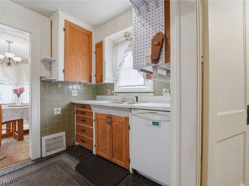 725 Union Avenue, Ashtabula, OH 44004 Photo 11