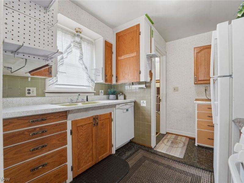 725 Union Avenue, Ashtabula, OH 44004 Photo 13