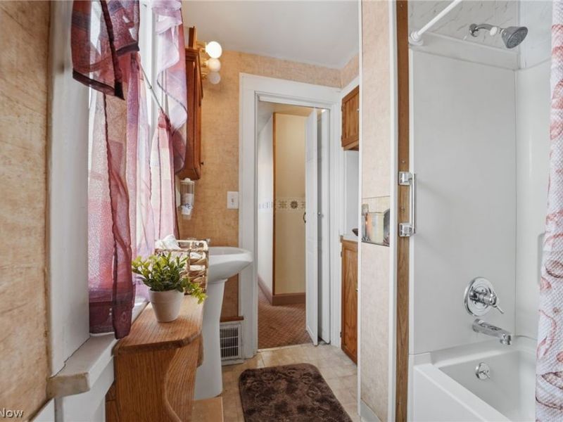 725 Union Avenue, Ashtabula, OH 44004 Photo 19