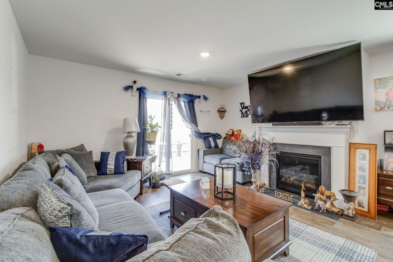 146 Dunham Road  Photo 7