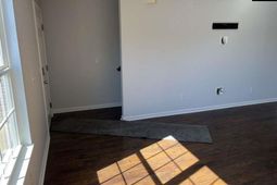 212 Walkbridge Way  photo 4