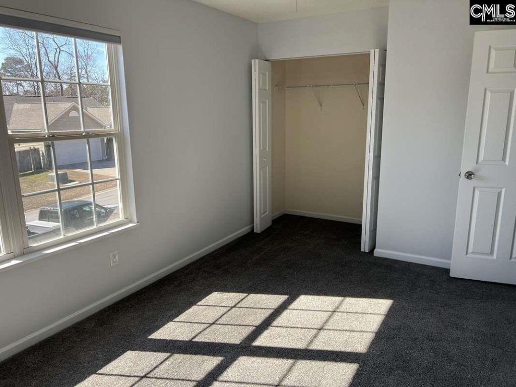 212 Walkbridge Way  Photo 9