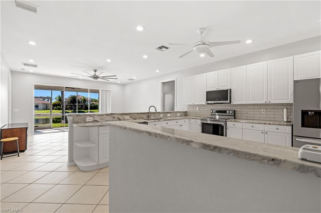 11005 Lakeland Cir, Fort Myers, FL 33913 Photo