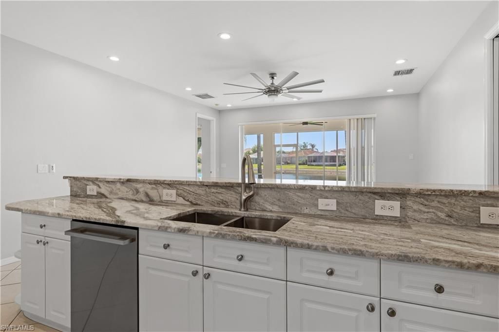11005 Lakeland Cir, Fort Myers, FL 33913 Photo