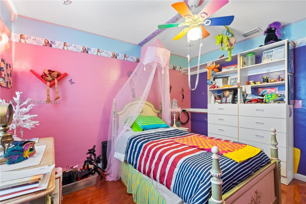 720 NW 4th St , Hallandale Beach, FL 33009 Photo