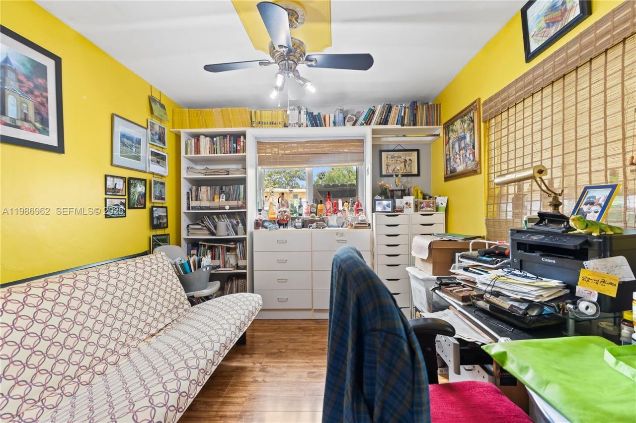 720 NW 4th St , Hallandale Beach, FL 33009 Photo