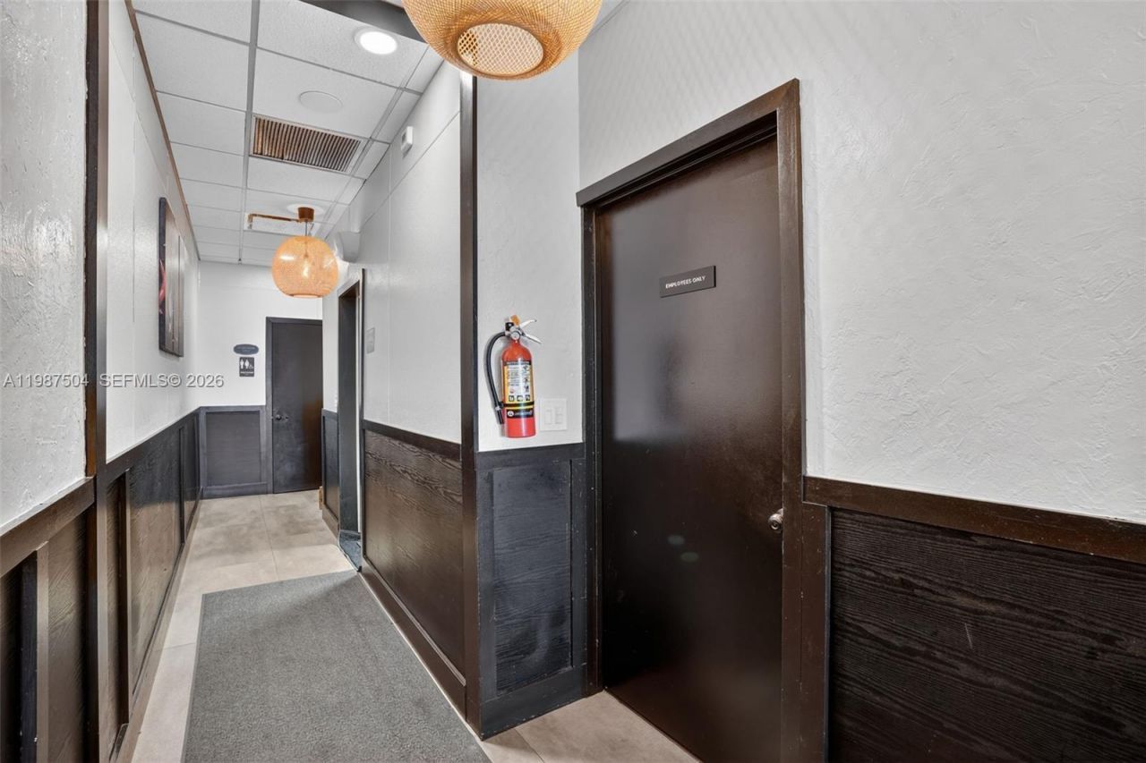 Restaurant For Sale In The Heart Of Kendall, Kendall, FL 33186 Photo