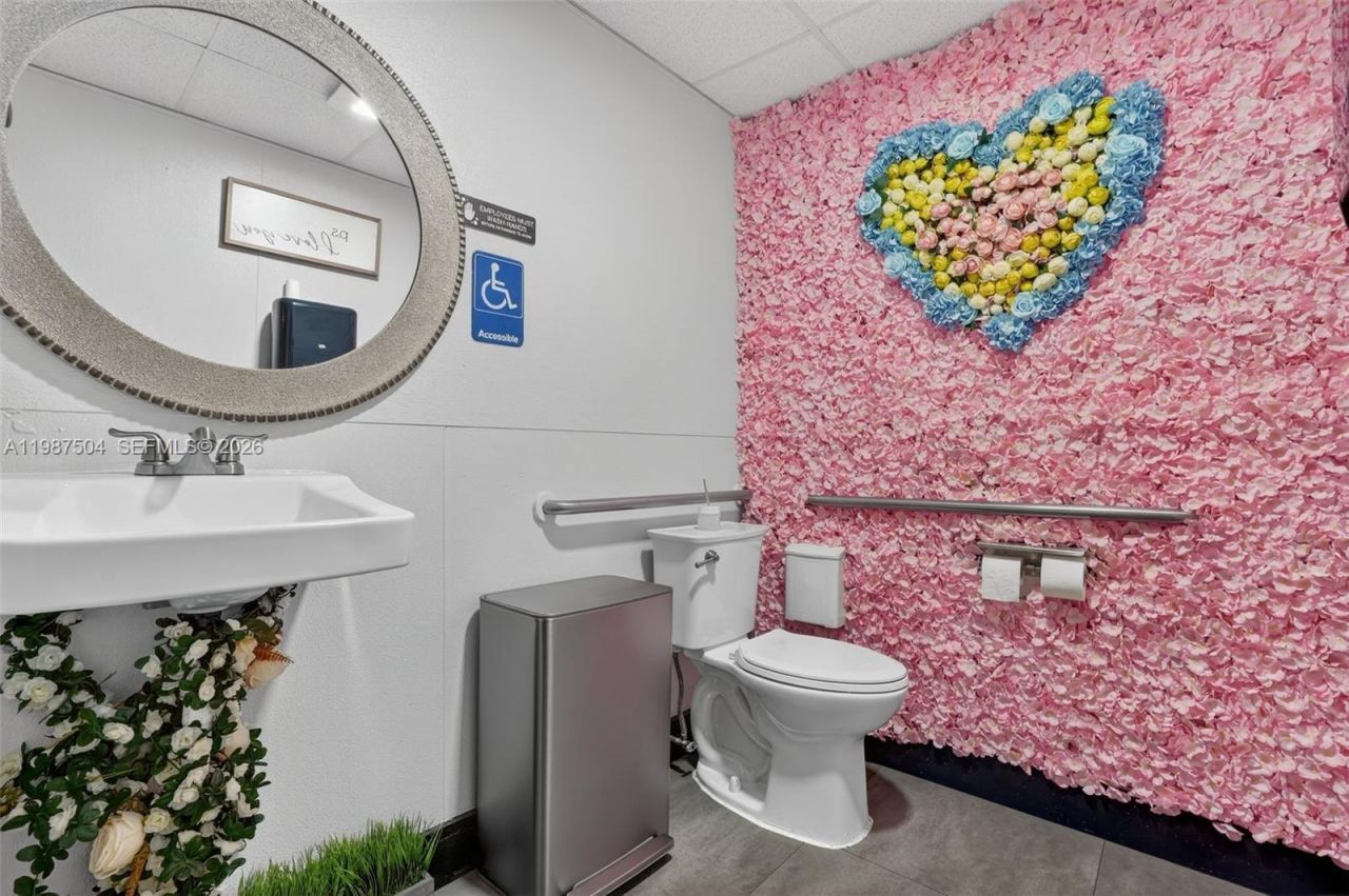 Restaurant For Sale In The Heart Of Kendall, Kendall, FL 33186 Photo