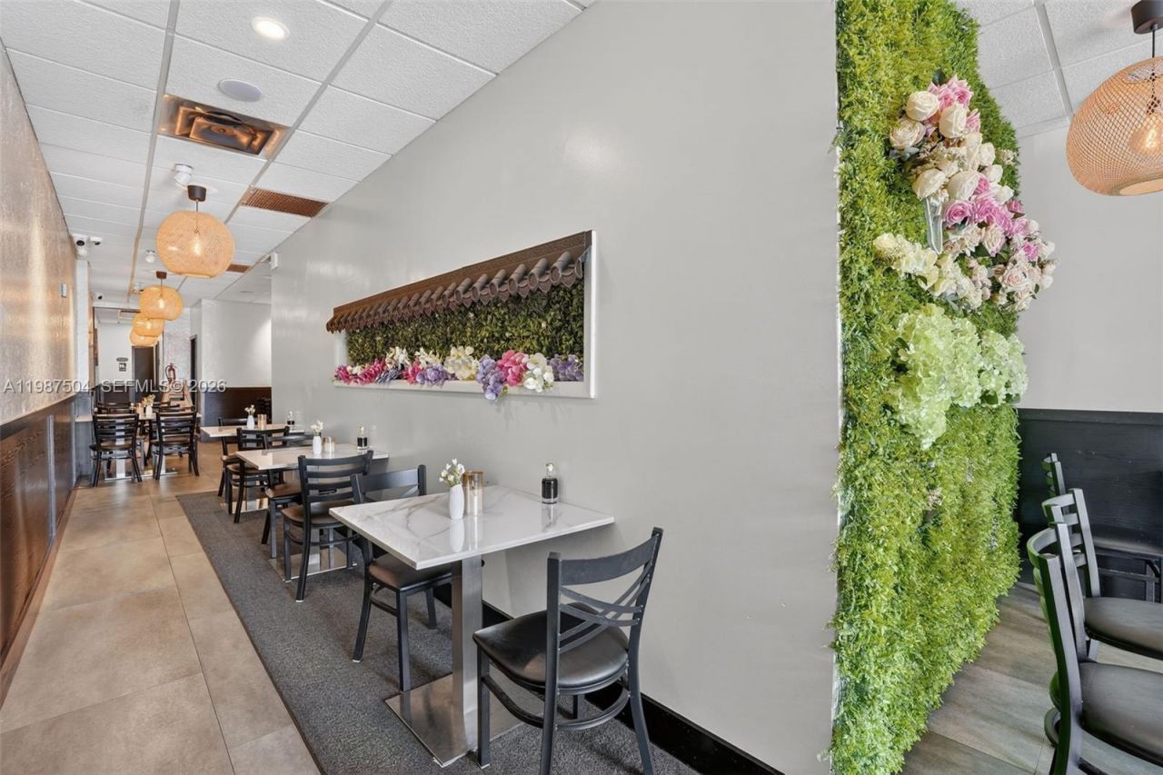 Restaurant For Sale In The Heart Of Kendall, Kendall, FL 33186 Photo
