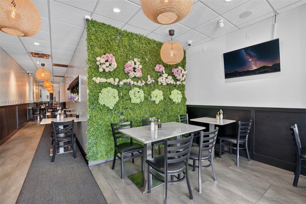 Restaurant For Sale In The Heart Of Kendall, Kendall, FL 33186 Photo