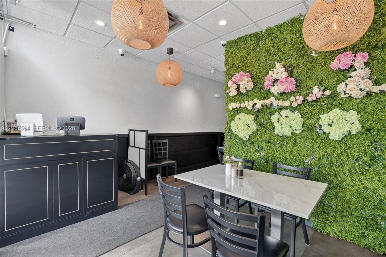 Restaurant For Sale In The Heart Of Kendall, Kendall, FL 33186 Photo