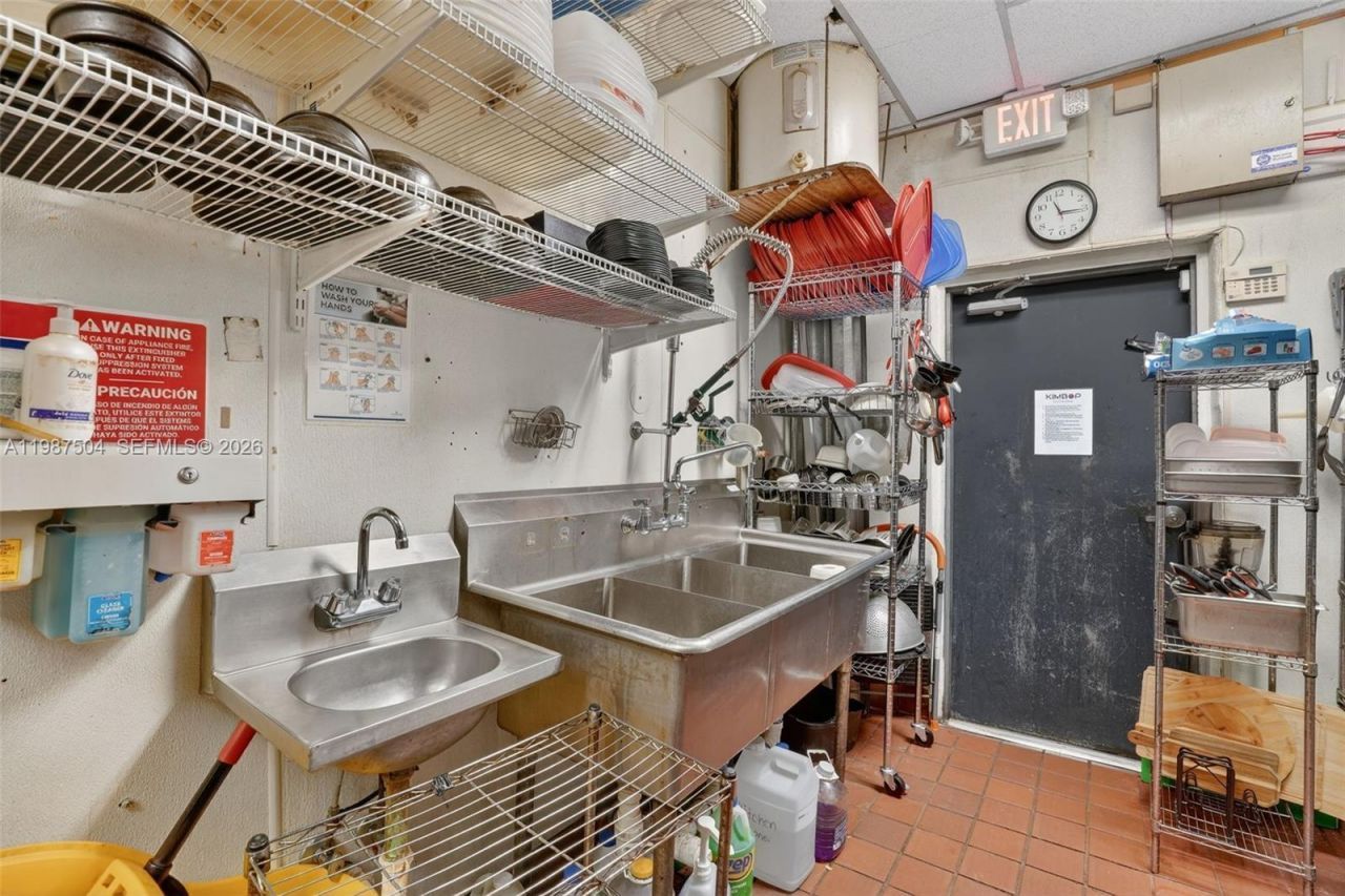 Restaurant For Sale In The Heart Of Kendall, Kendall, FL 33186 Photo