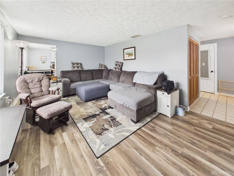 326 Winnimac Avenue, Englewood, OH 45322 Photo 4