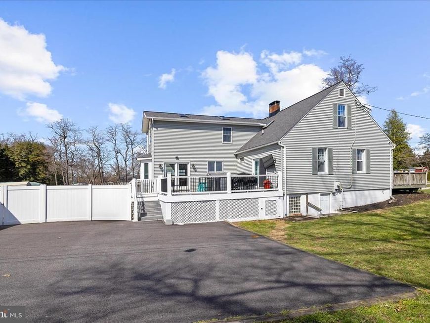 1217 Valley Road, Pasadena, MD 21122 Main Photo