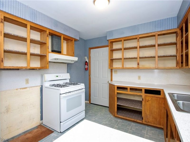 341 Eldorado Drive, Smithville, OH 44677 Photo 8