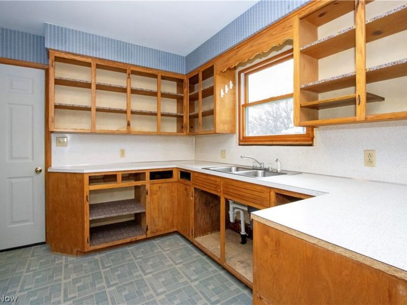 341 Eldorado Drive, Smithville, OH 44677 Photo 9