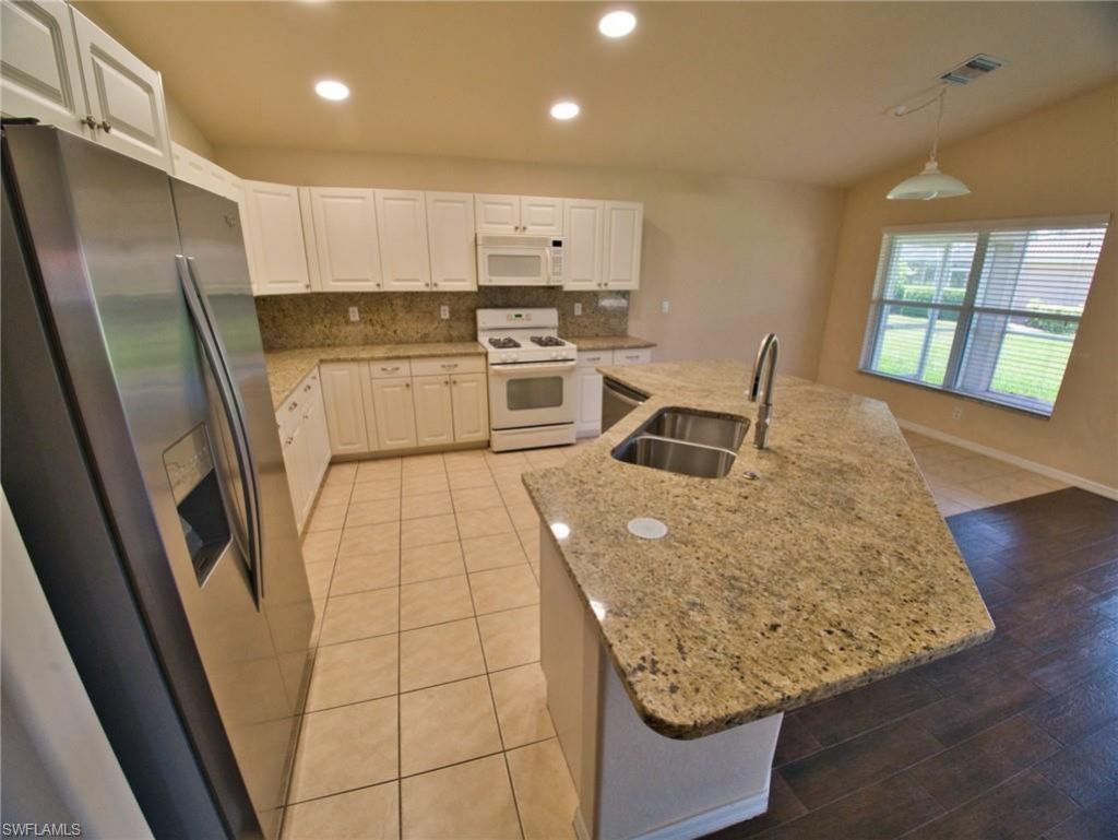 9071 Astonia Way, Estero, FL 33967 Photo