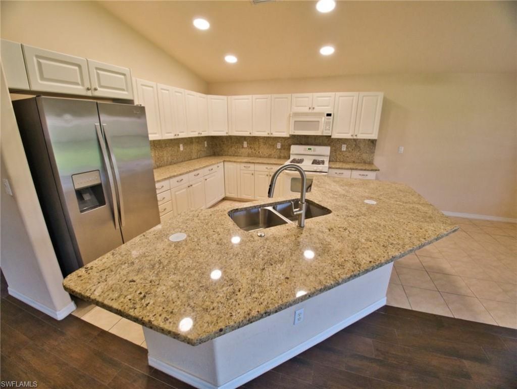 9071 Astonia Way, Estero, FL 33967 Photo