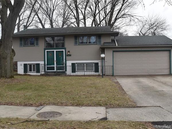 38653 Trafalgar Way, Sterling Heights, MI 48312